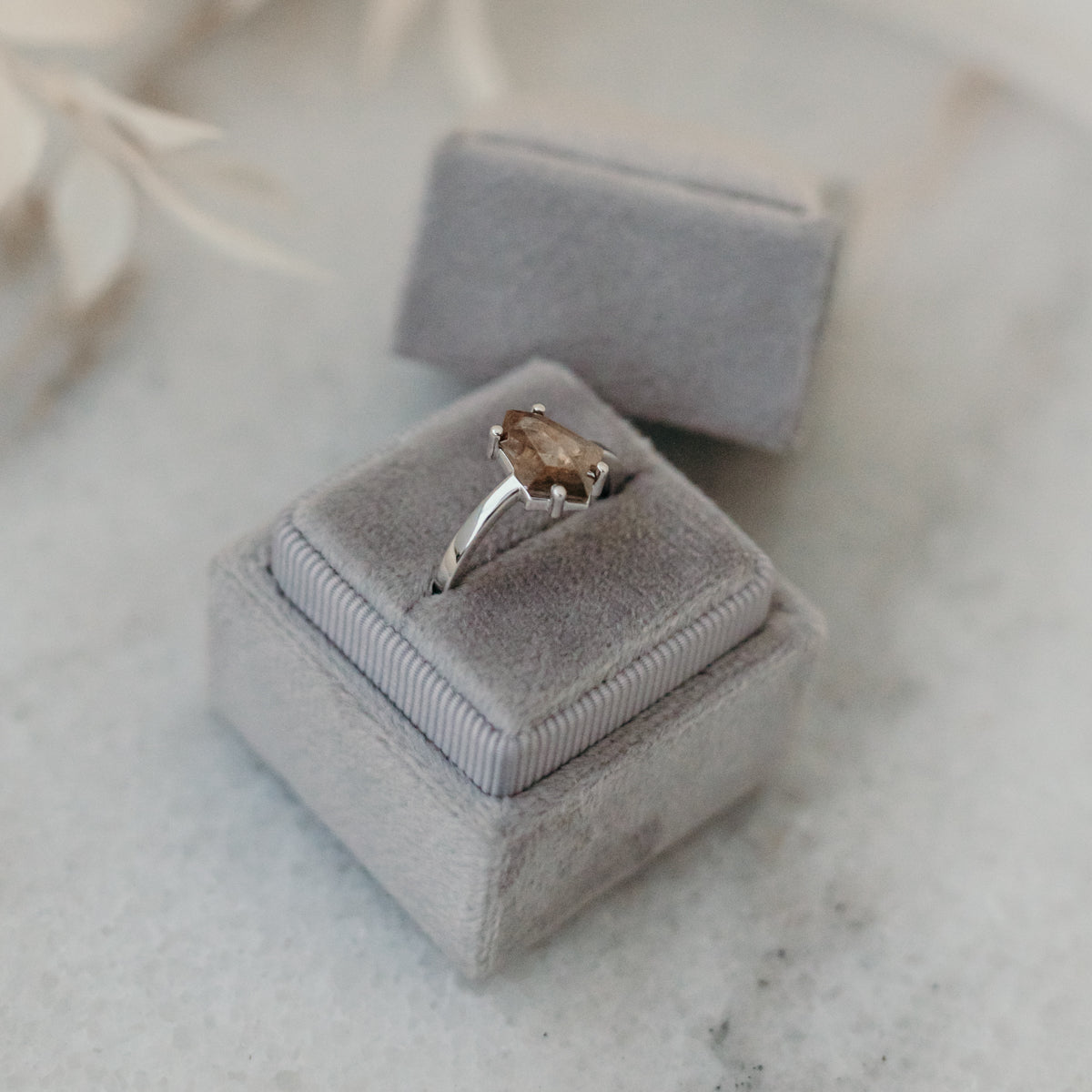 The Saturn | 14k | White | Size 5.25 | Stone CLR70 | Rockies Ring Box | Custom Engraving: +$0