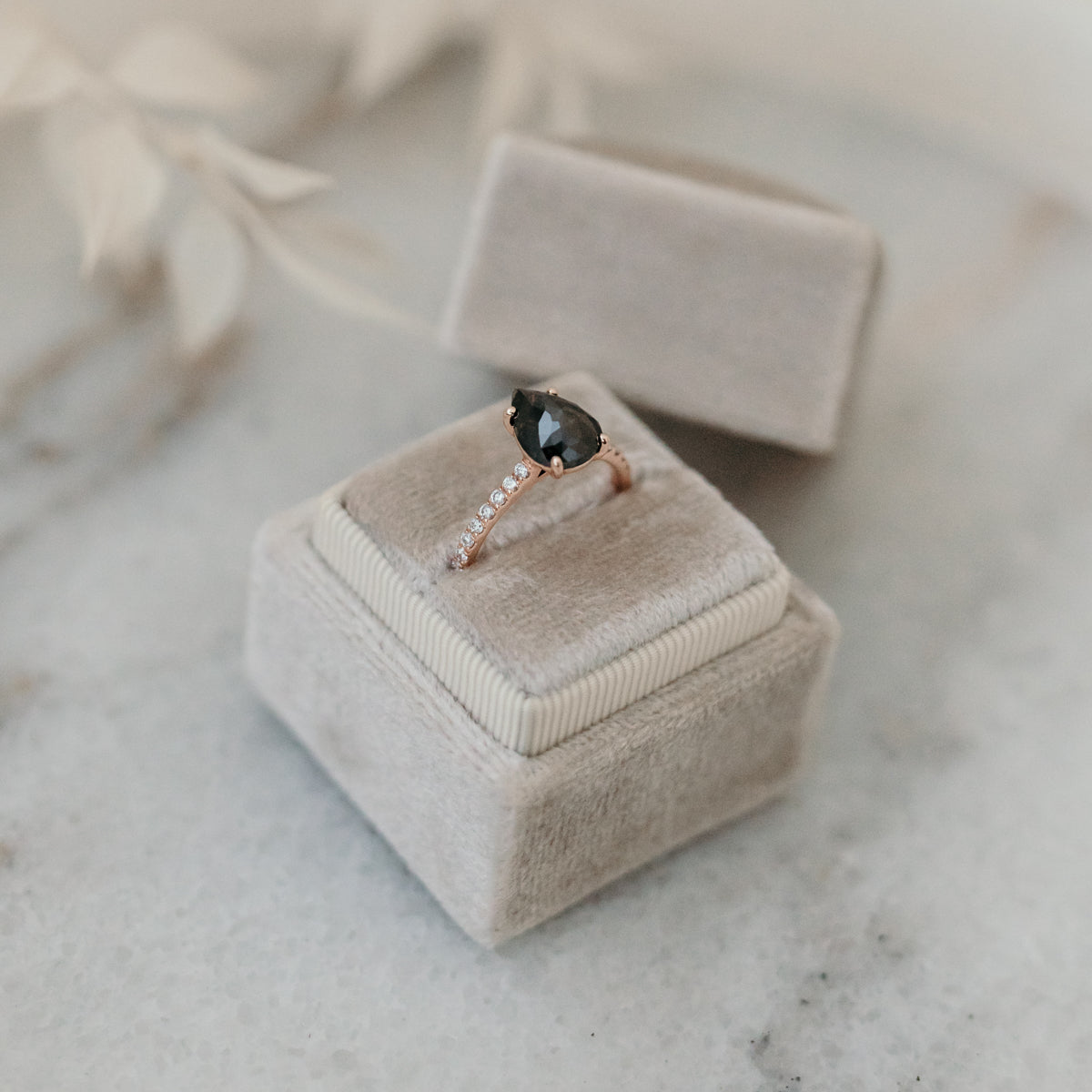 The Saturn | 14k | White | Size 6 | Stone CLR31 | Sand Dune Ring Box | Custom Engraving: +$0