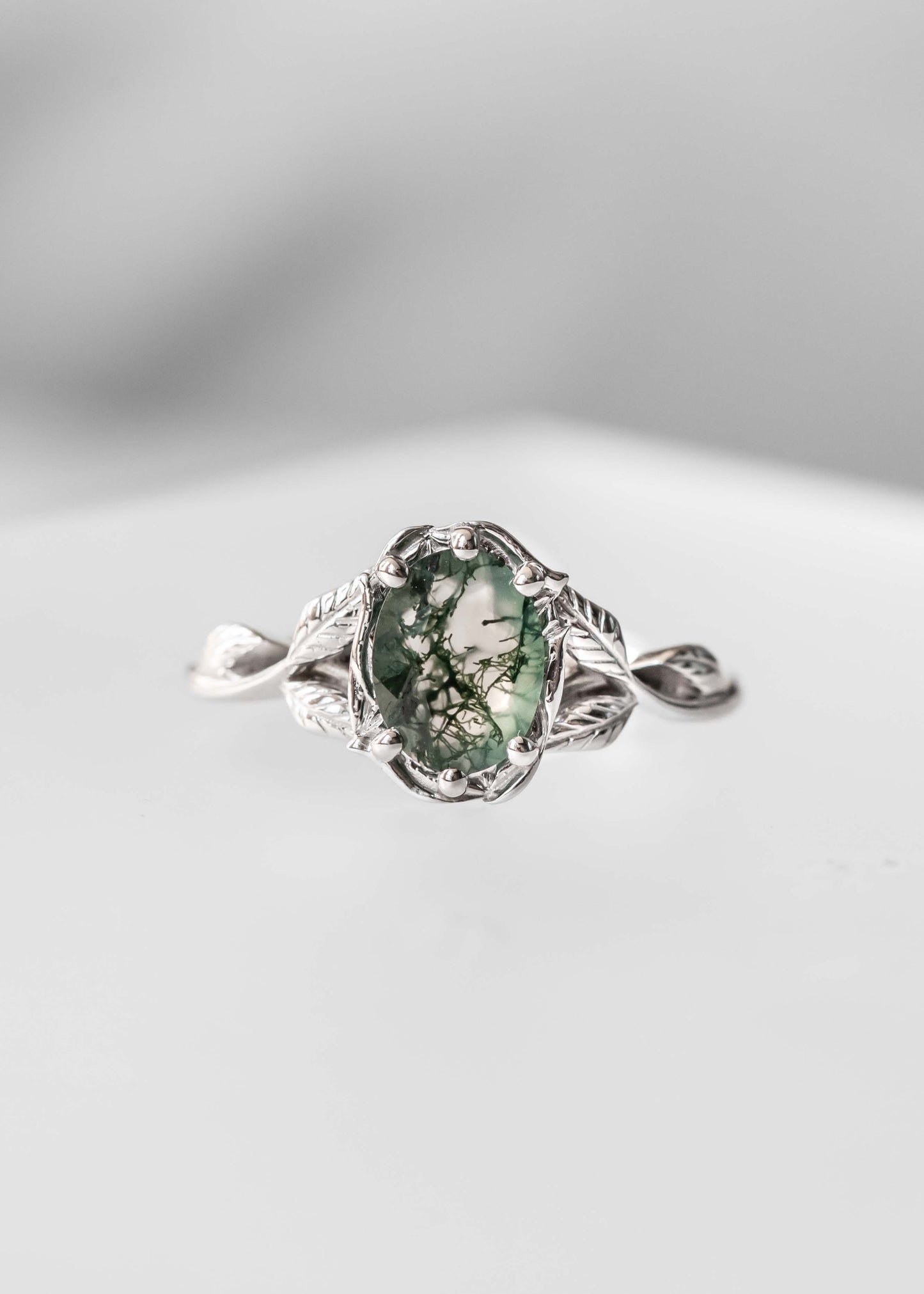 The Mira | .96ct Oval Moss Agate | White Gold