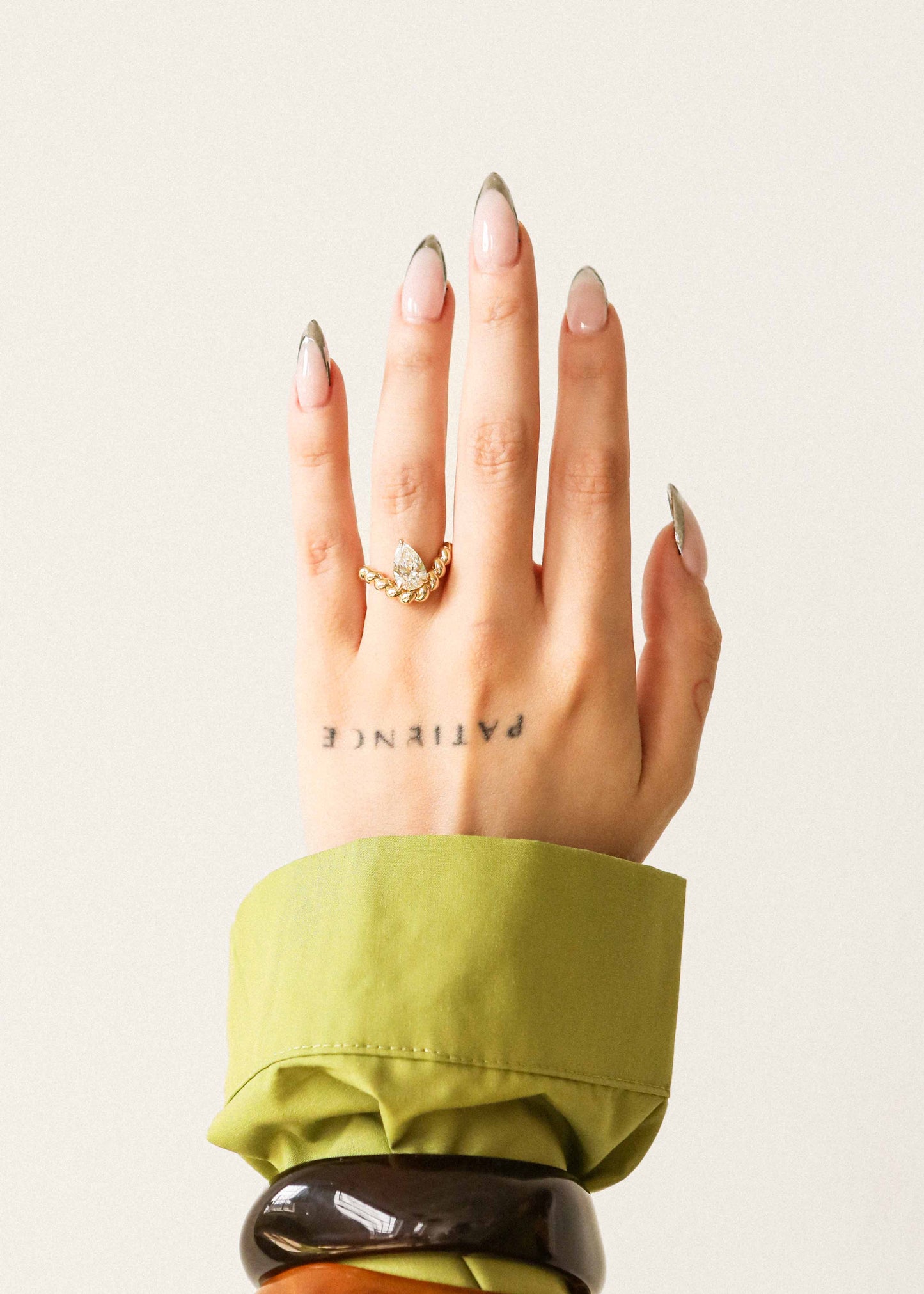 The Bowie | 2ct Pear Lab Grown Diamond | Yellow Gold