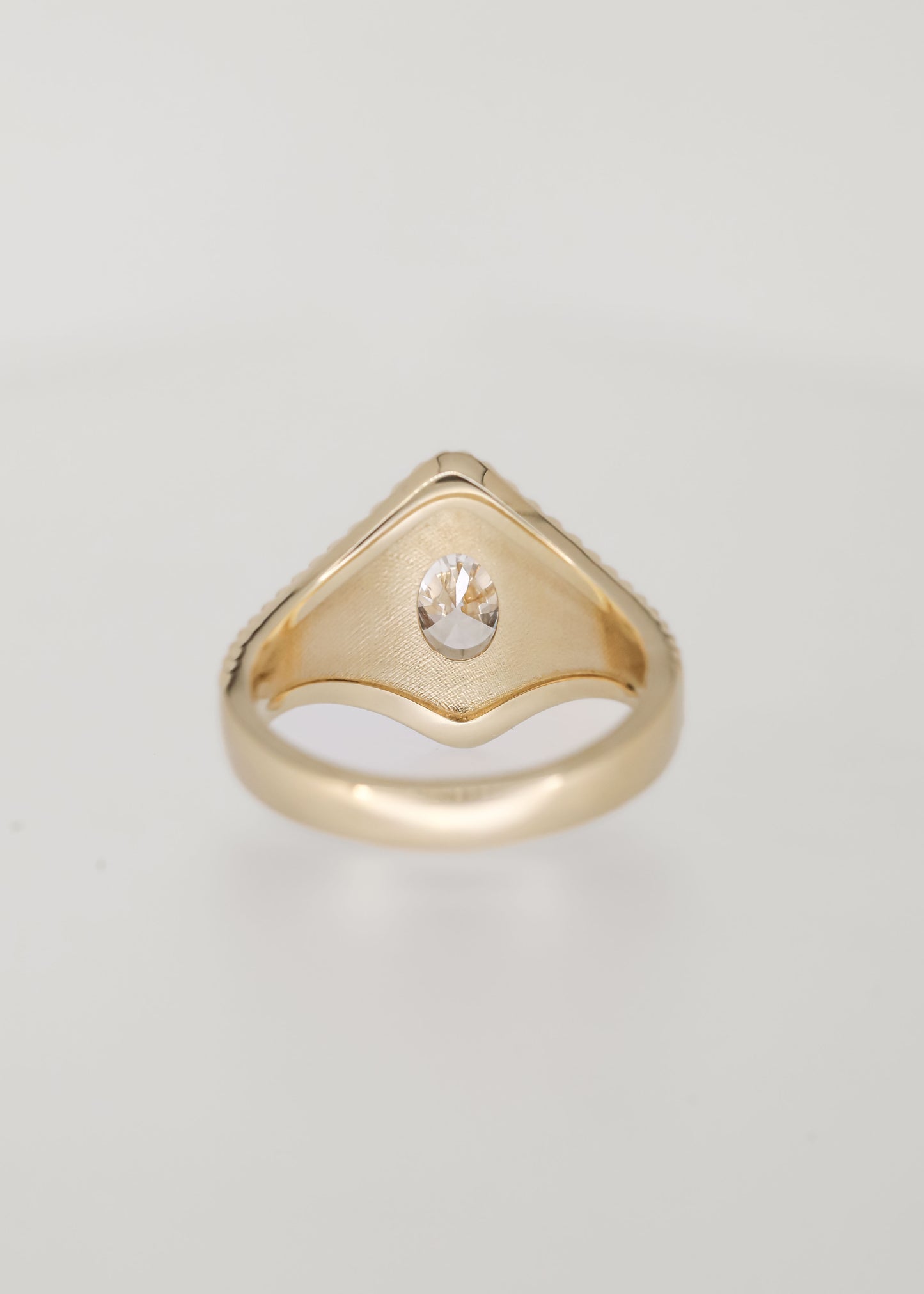 The Chandler | 1.59ct Oval Lab Grown Diamond | Yellow Gold