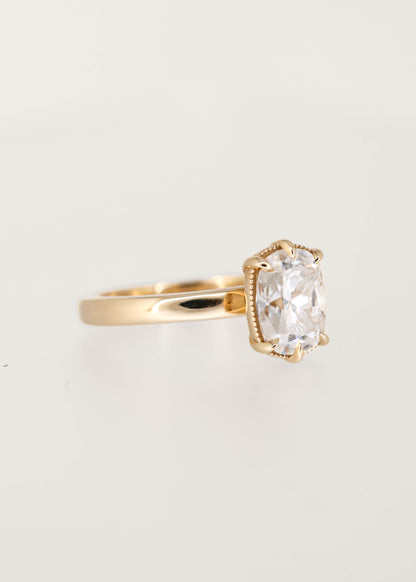 The Maeve | 1.96ct Elongated Cushion Moissanite | Yellow Gold