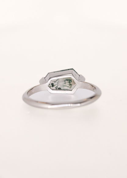 The Lyra | 1.56ct Kite Moss Agate | White Gold