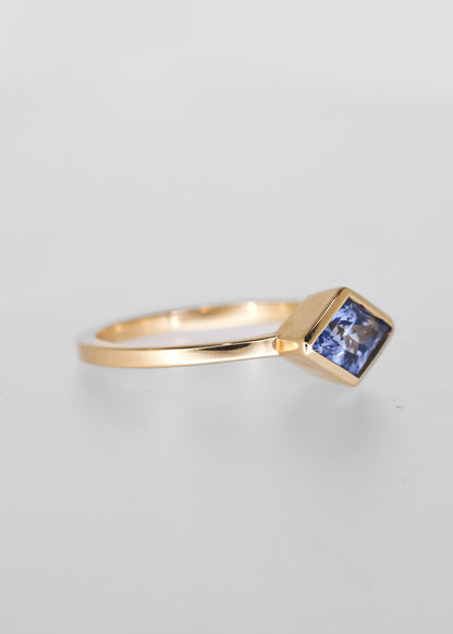 The Leda | 1.87ct Lozenge Sapphire | Yellow Gold