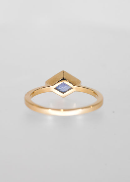 The Leda | 1.87ct Lozenge Sapphire | Yellow Gold