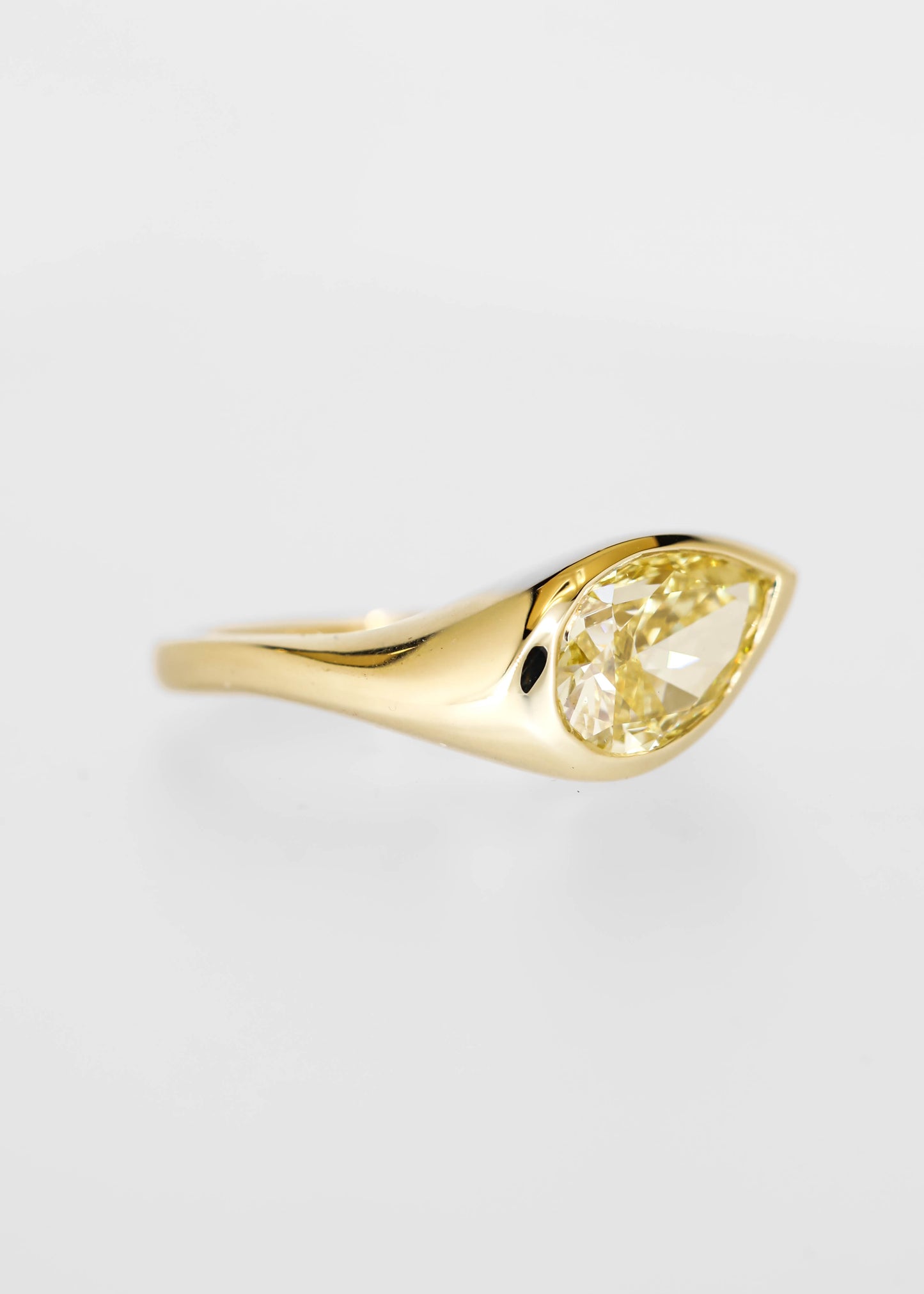 The Apollo | 2.63ct Pear Lab Yellow Diamond | Yellow Gold