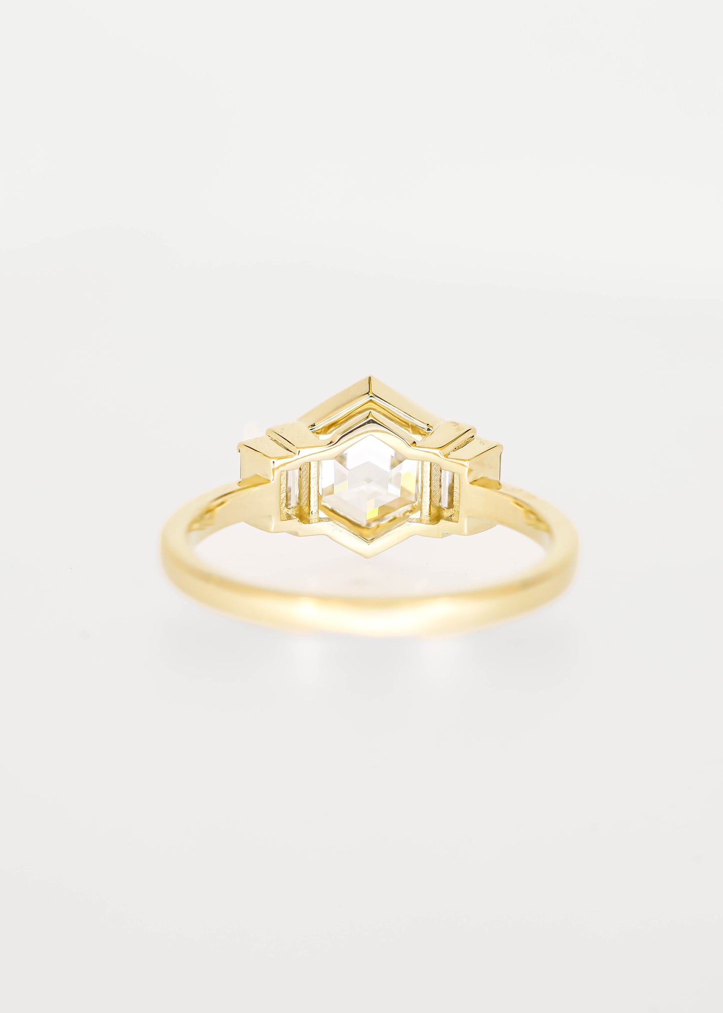 The Portia | 1.51ct Hexagon Lab Diamond | Yellow Gold