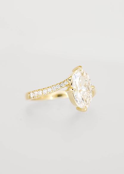 The Juno | 1.72ct Moval Lab Diamond | Yellow Gold