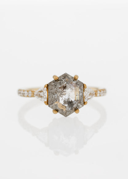 hexagon salt and pepper diamond ring, 18K yellow gold engagement ring, unique solitaire setting, trillion diamond ring, geometric engagement ring, modern alternative bridal jewelry, ethical salt and pepper diamond