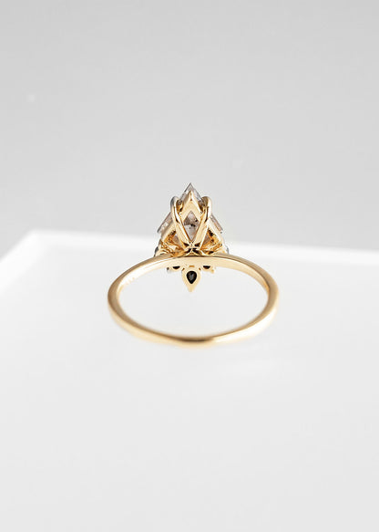 The Estelle | 1.39ct Kite Shaped Salt & Pepper Diamond | Yellow Gold