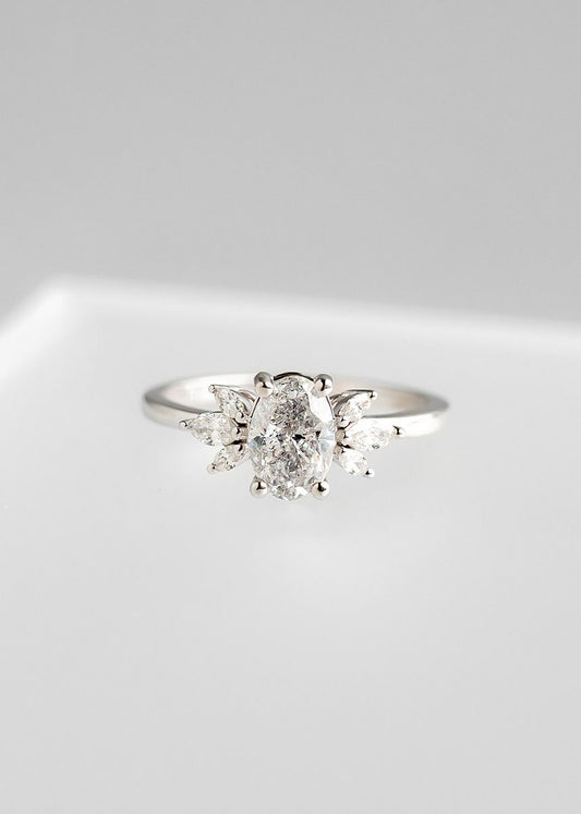 The Mini Luna | 1.02ct Oval Diamond | White Gold