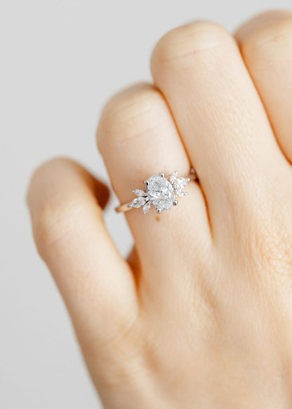 The Mini Luna | 1.02ct Oval Diamond | White Gold