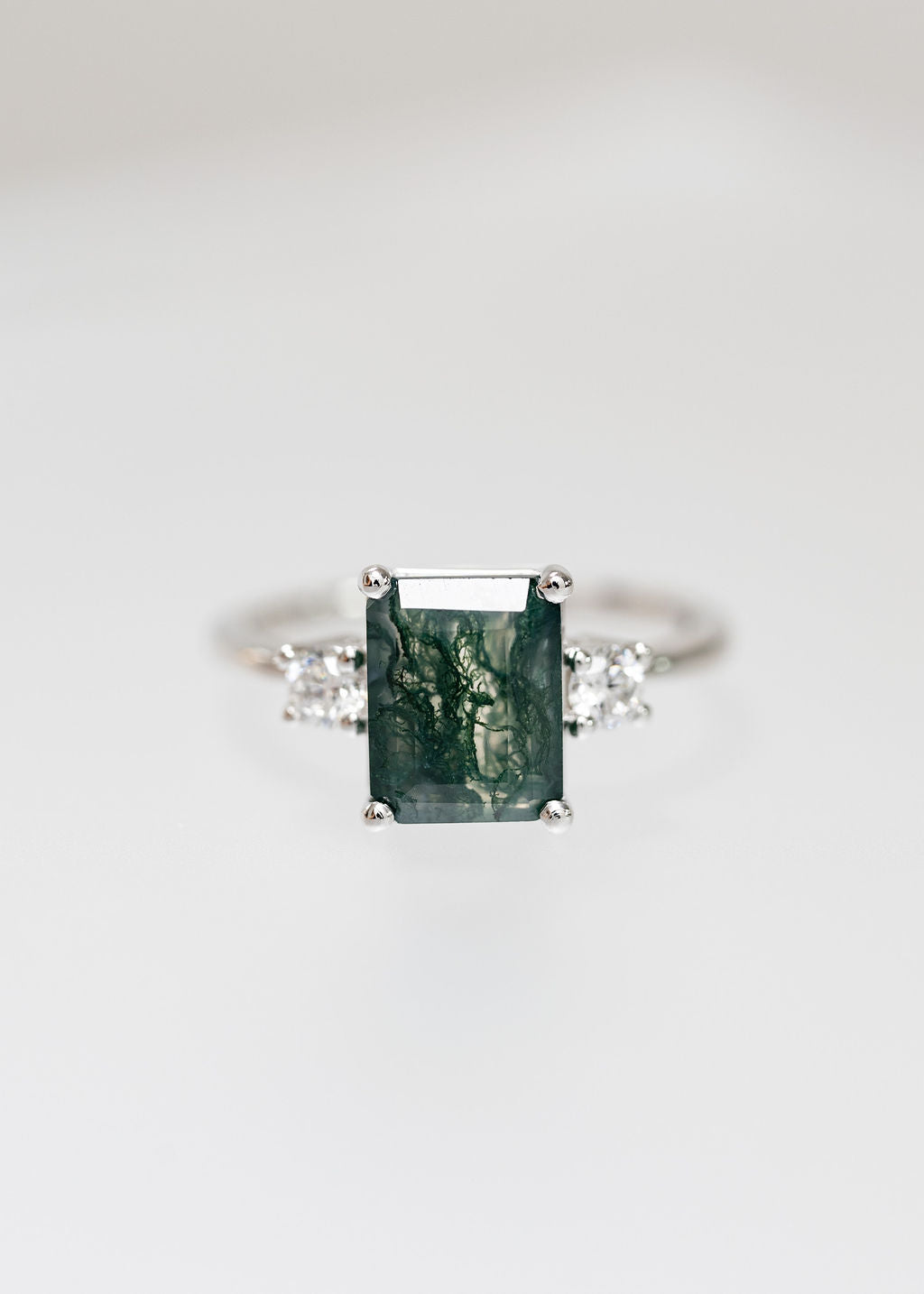 The Orion | 2.37ct Emerald Moss Agate | White Gold