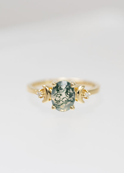 The Selene | .84ct Oval Moss Agate | Yellow Gold