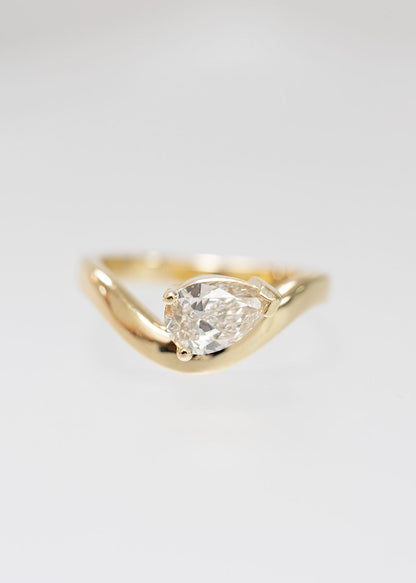 The West | 1.00ct Pear Shaped Natural Diamond | Yellow Gold