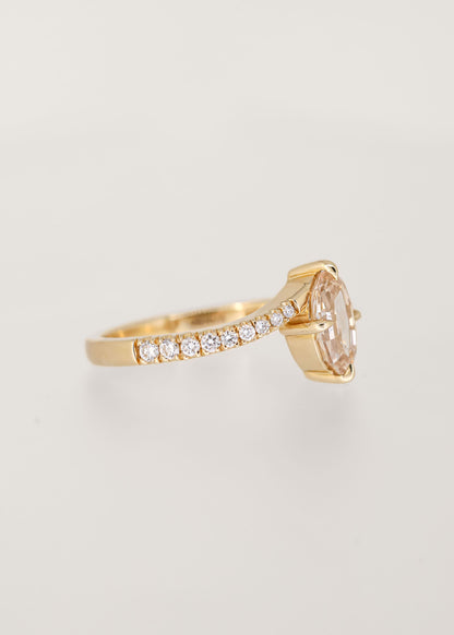 The Juno | 1.01ct Oval Champagne Diamond | Yellow Gold