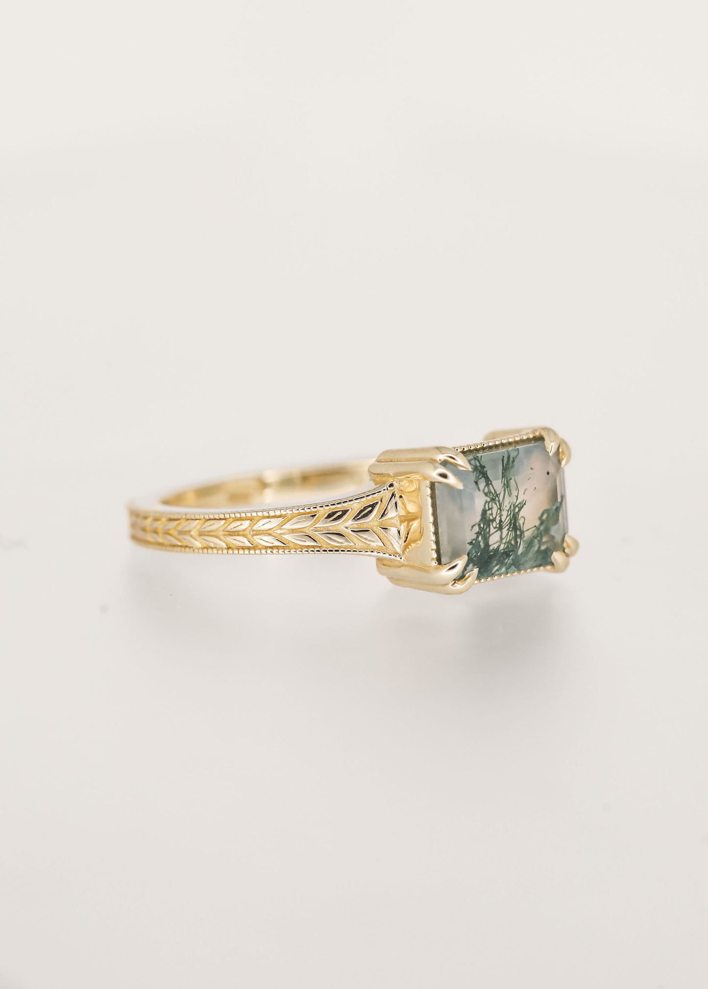 The Sage | 1.22ct Emerald Moss Agate | Yellow Gold