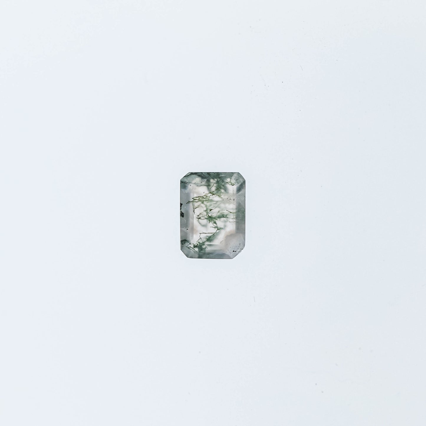 The Calisto | 18k | White | Size 7.5 | Stone MOS33 | Rainforest Ring Box | Custom Engraving:  +$0